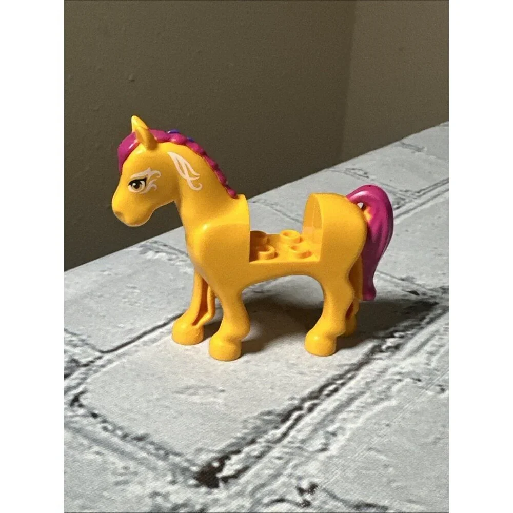 LEGO Animal Elves 93083c01pb14 Firebolt Horse Magenta Mane Tail Minifigure 41186